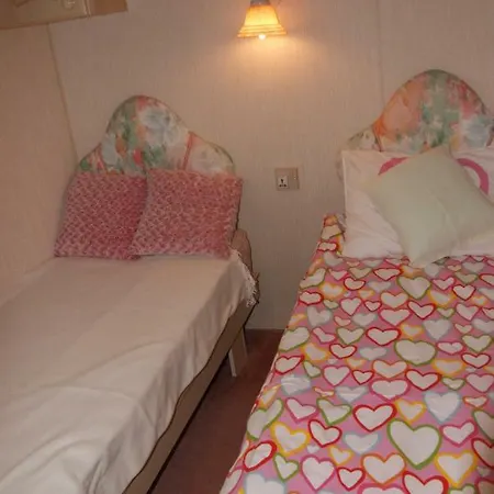 Camping Domki Nad Morzem W Karwii Karwia