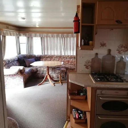 Camping Domki Nad Morzem W Karwii Karwia